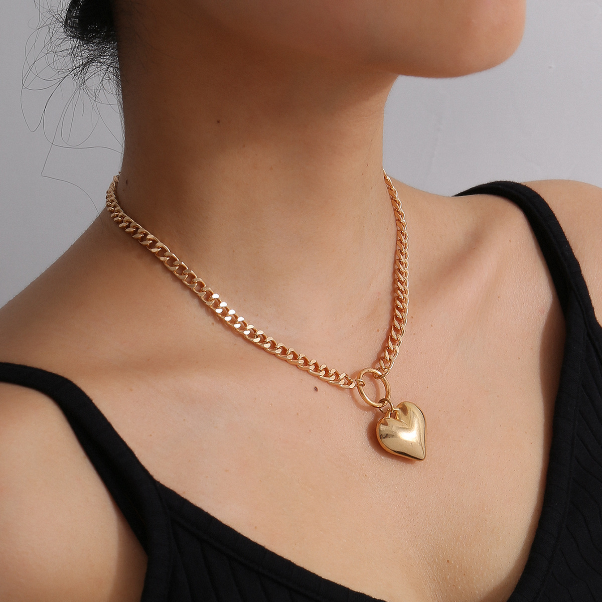 Collar de corazón de melocotón con cadena de clavícula simple de moda