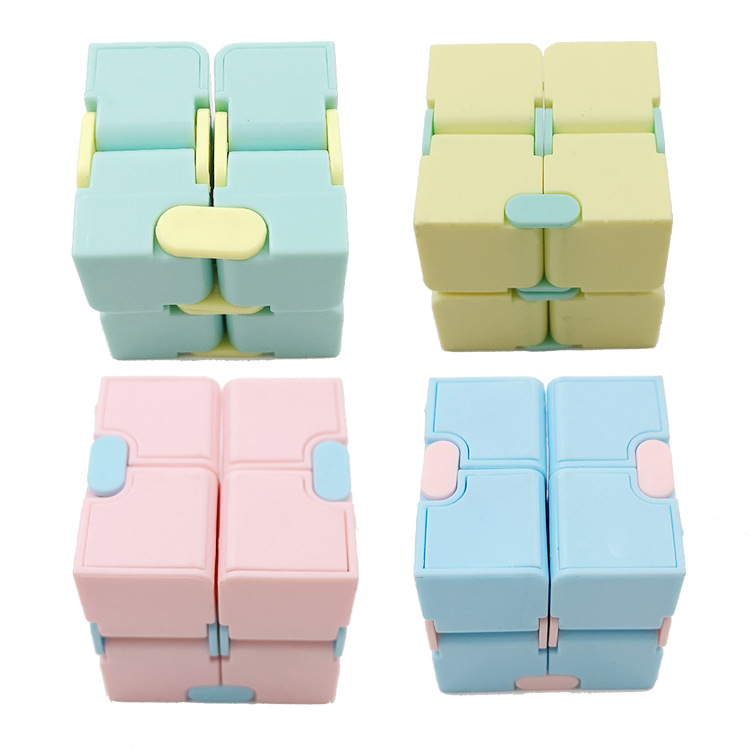 Venta al por mayor Candy Color Unlimited Rubik's Cube Flip Toy  NHZHI389864