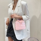 NHLH1814189-Pink