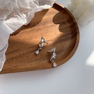 NHMS1842664-C-small-water-drop-zircon-ear-clip