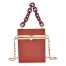NHAV1909890-Red