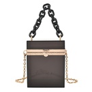 NHAV1909894-black