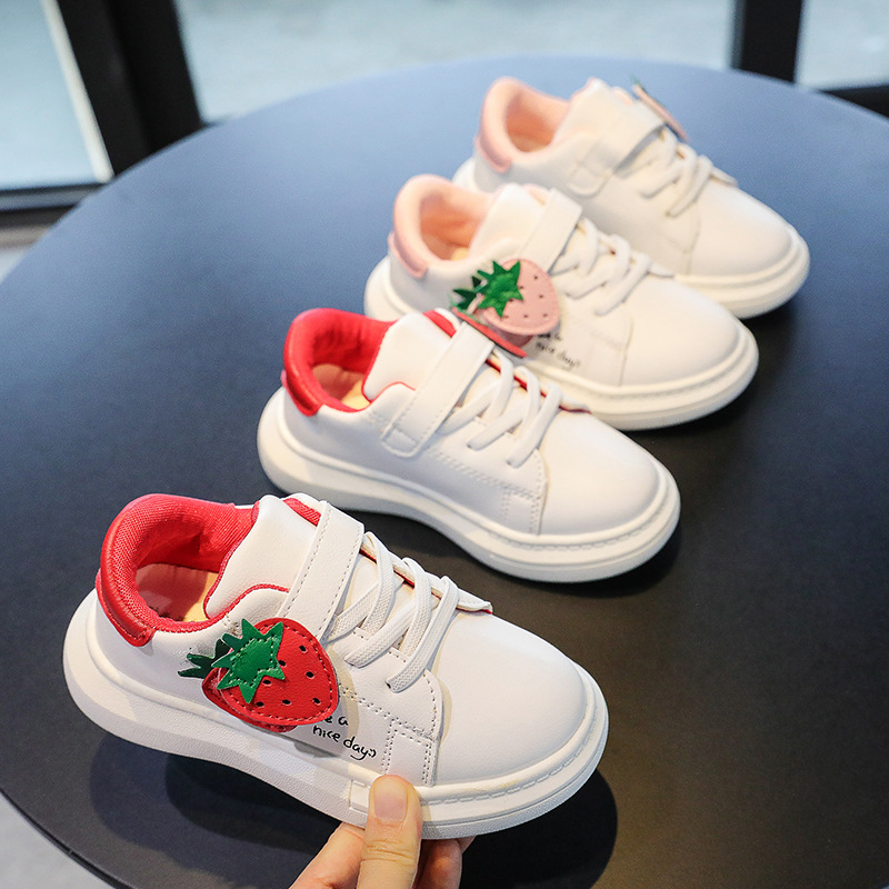 Credencial Silenciosamente Machu Picchu Zapatos de fresa para niñas Zapatos deportivos blancos para bebés Zapatos  casuales coreanos para niños Zapatos