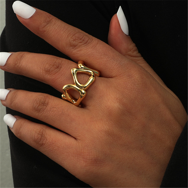 Personalidad de la moda europea y americana anillo de cobre abierto salvaje retro amor de metal de gama alta NHIQ436197