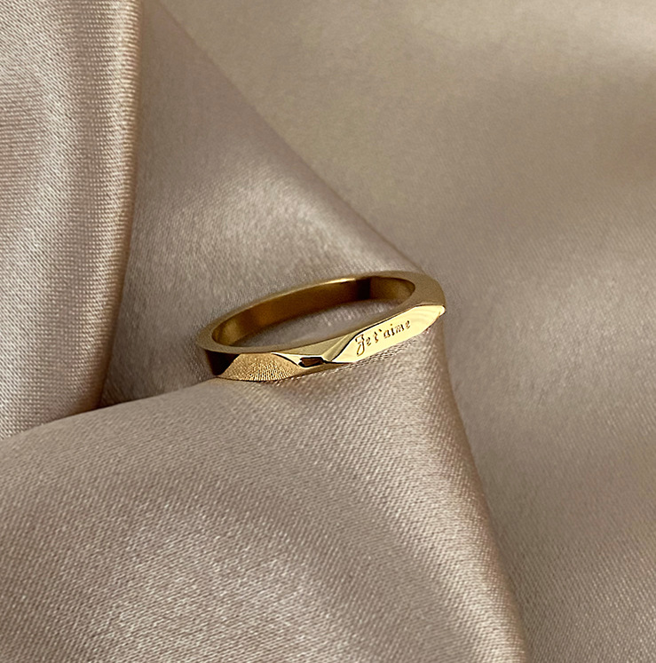 Anillo grabado mujer deals